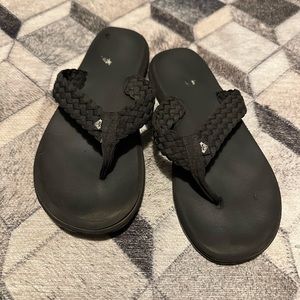 Women’s Reef Black Foam Sandals Size 7